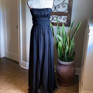 NWT - BCBG Strapless gown/dress - size 4